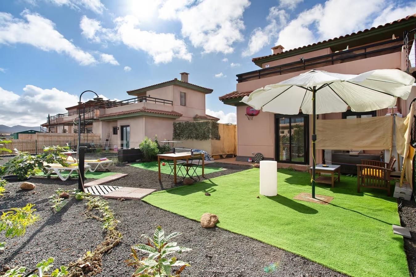 Amadeus Villa La Oliva Eksteriør billede