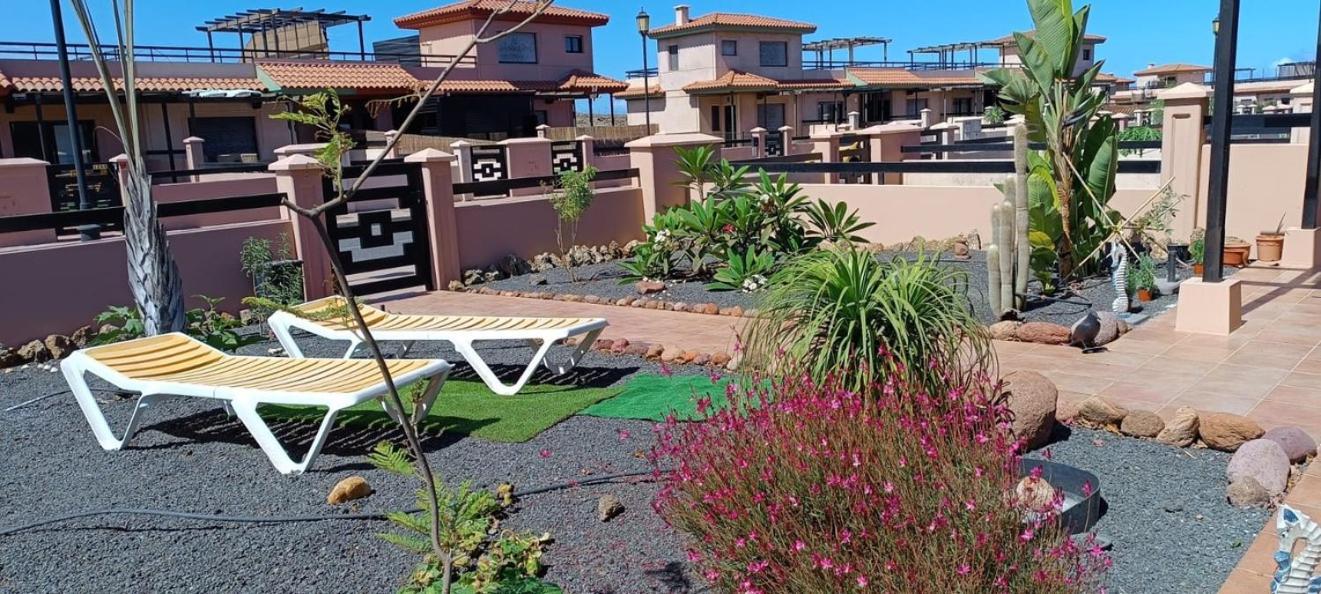 Amadeus Villa La Oliva Eksteriør billede